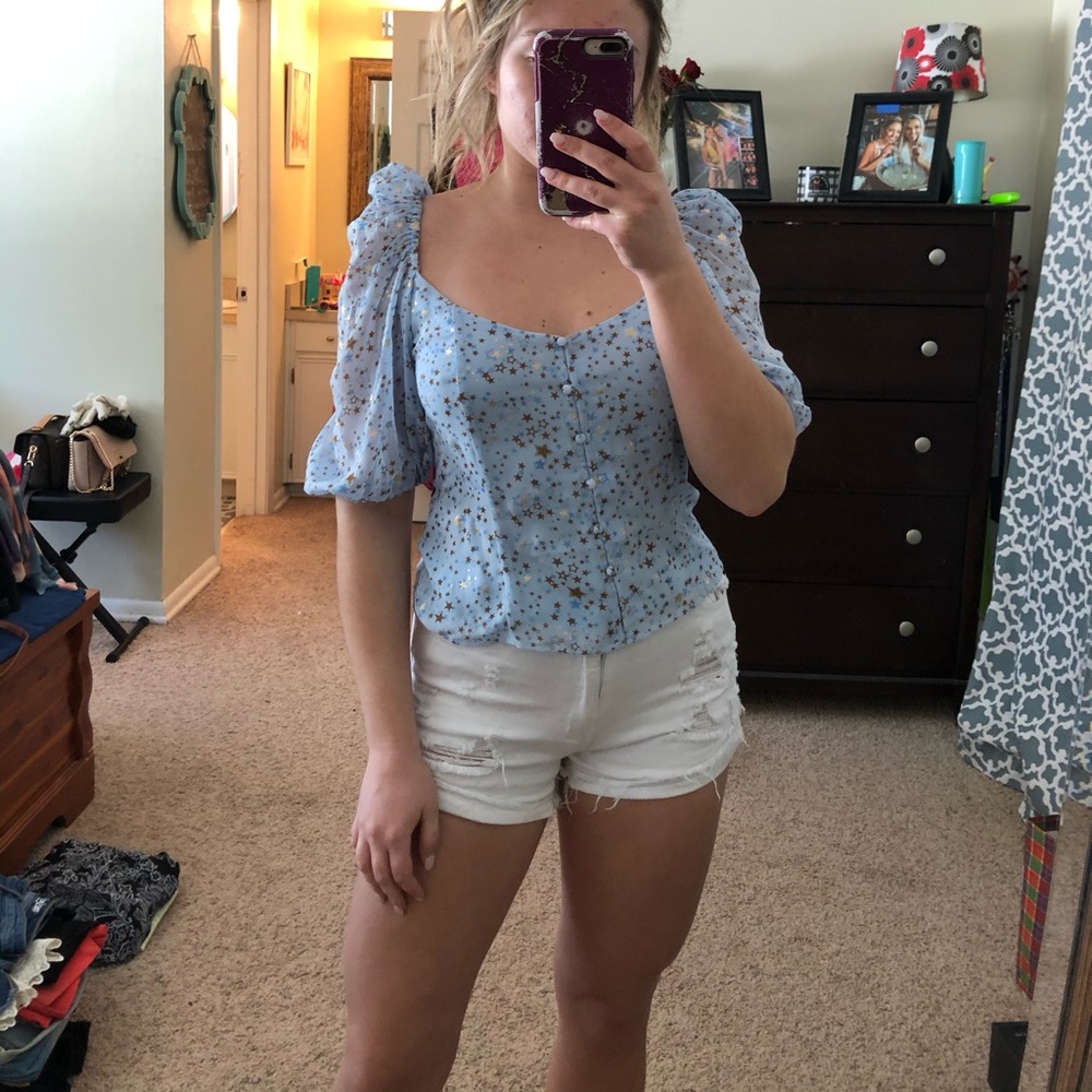 BuddyLove puff sleeve blue star top